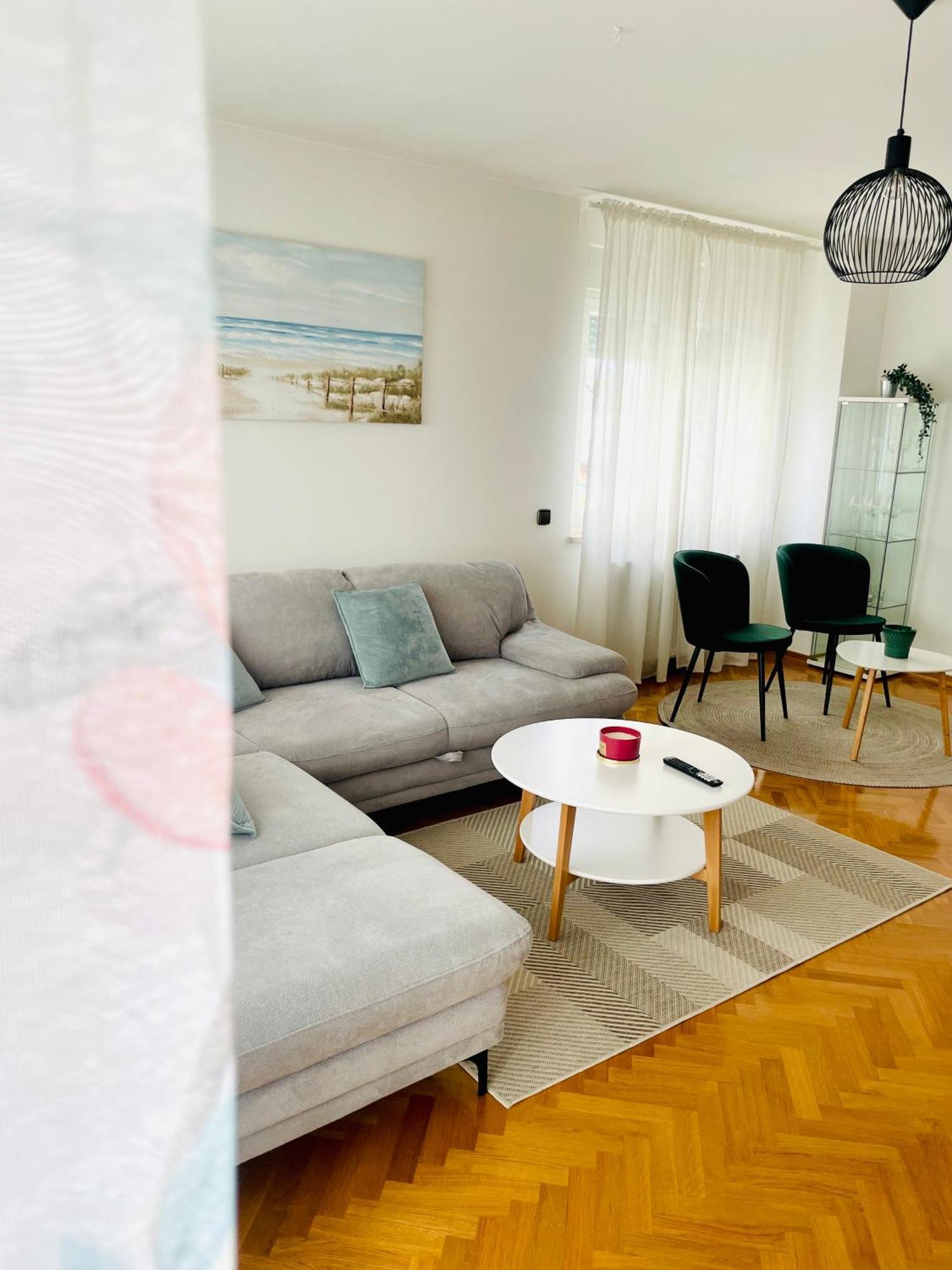 Apartman Bago Deluxe Near Zagreb Airport Velika Gorica Exterior foto